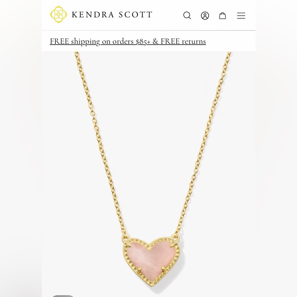 Kendra Scott Ari Heart Gold Pendant Necklace in Light Pink